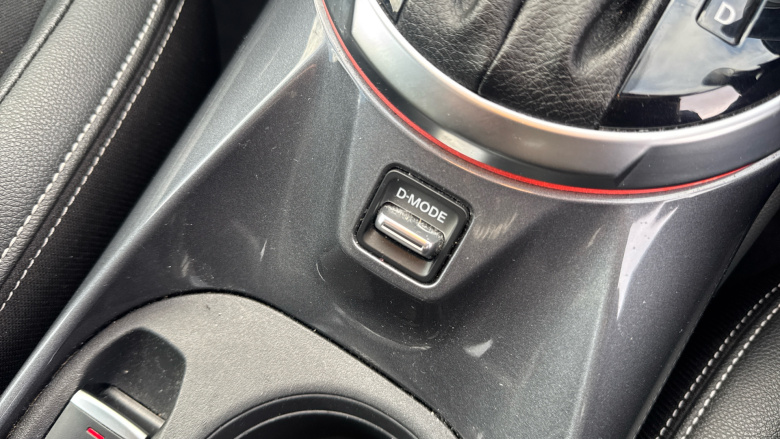 Nissan Juke 1.0 DiG-T Tekna 5dr DCT Petrol Hatchback